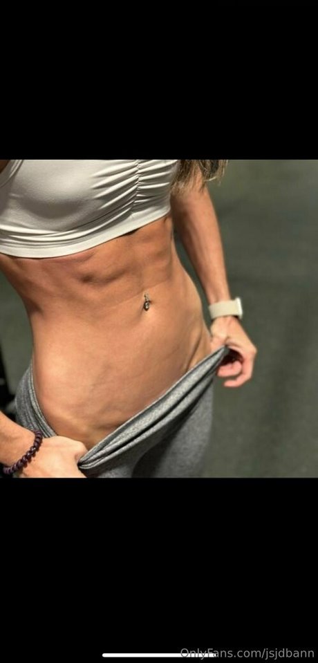 jsjdbann nude star img