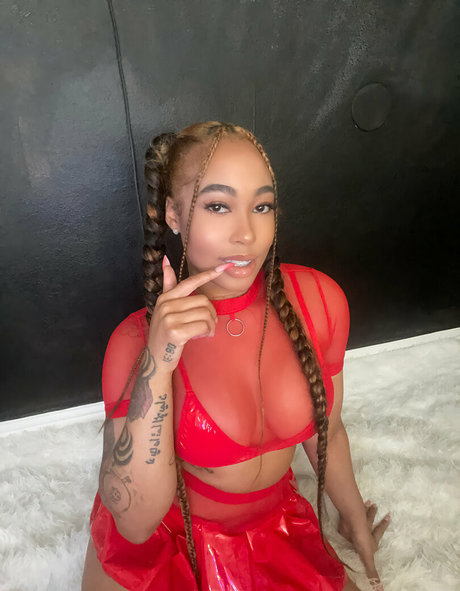 dymendxrosae star hot pic