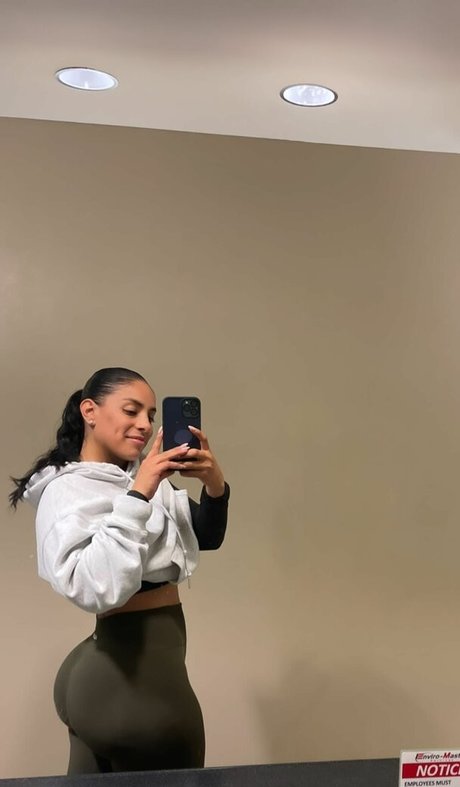 janibel b top model picture