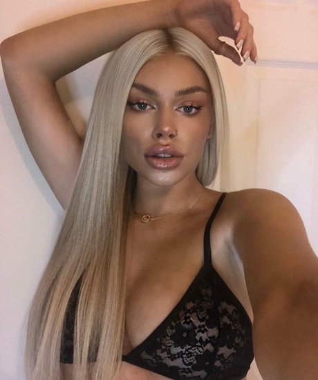 SloppyQueenUK model nudes gallery