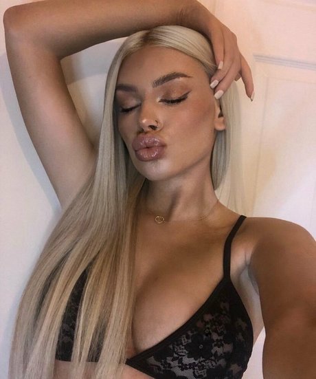 SloppyQueenUK hot model photos