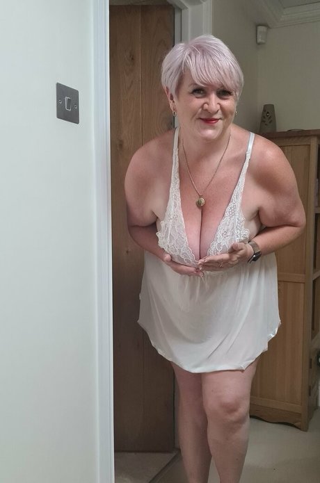 ukjoolz hot pornstar pics