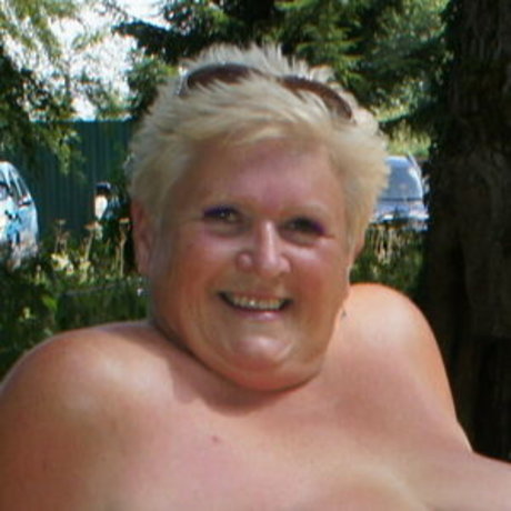 ukjoolz beautiful model picture