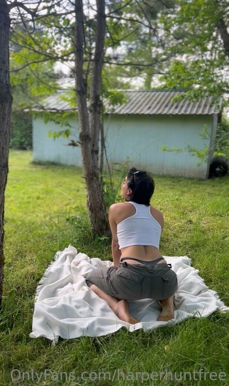 harperhuntfree nude star img