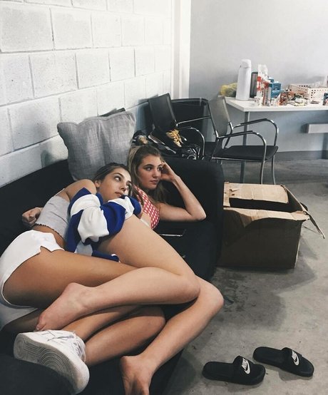 Sophie Nelisse nice pornstar pic