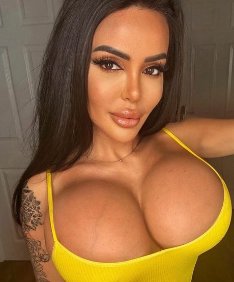 Holly James sexy model photos