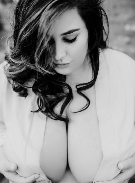 OKcouple porn model gallery