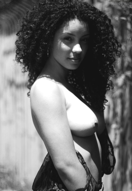 Christina Santini hd pornstar picture