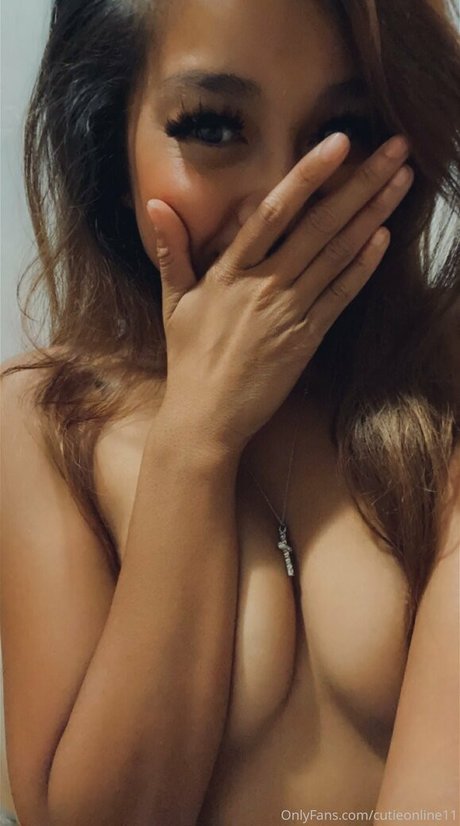 cutieonline11 pornstar naked archive