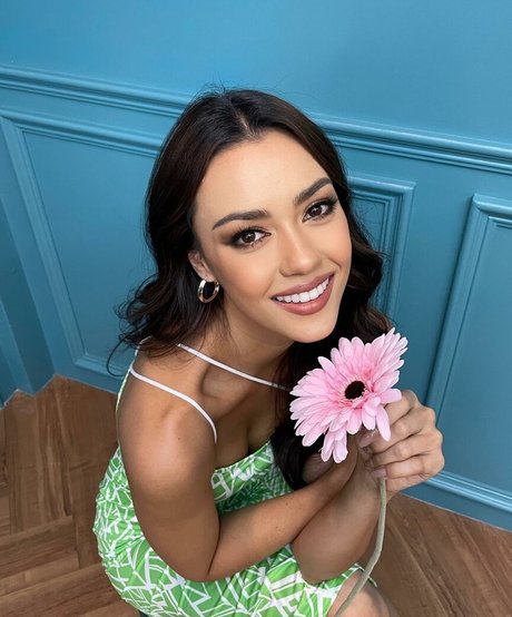 Amanda Obdam nude actress pic