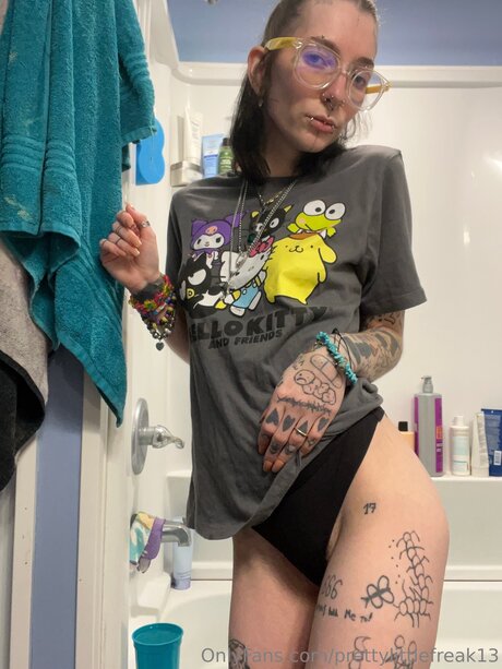 prettylittlefreak13 pornstar free pics