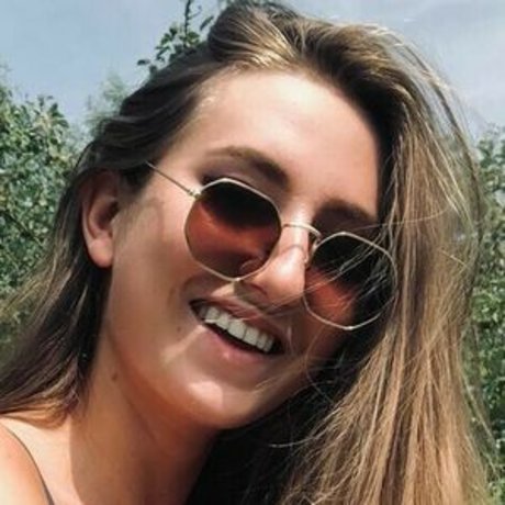 Dutch Deelee xxx model pictures