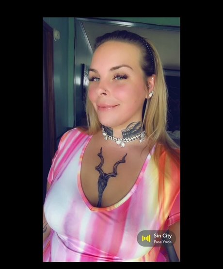 worship onlyfans pornos picture