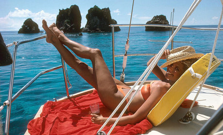 Christie Brinkley thumbnail