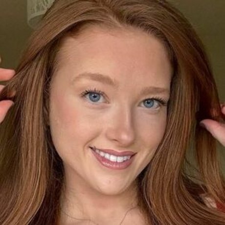 phoebeisginger pornstar perfect pic