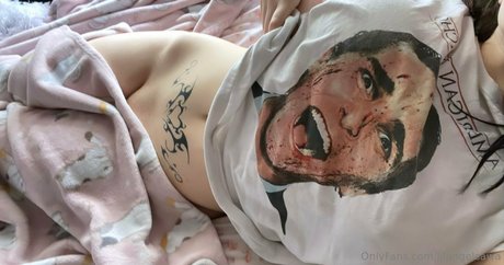 lilangelsawa star nude photos