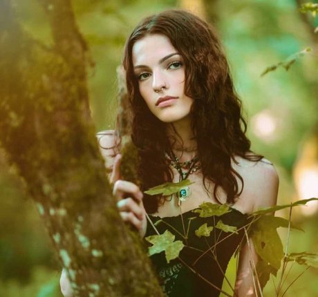 Rhiannon Jena pornographic model photos