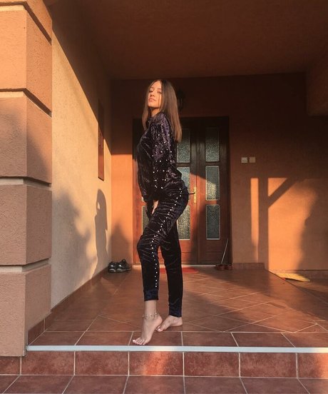 Tea Divljak nudes model archive