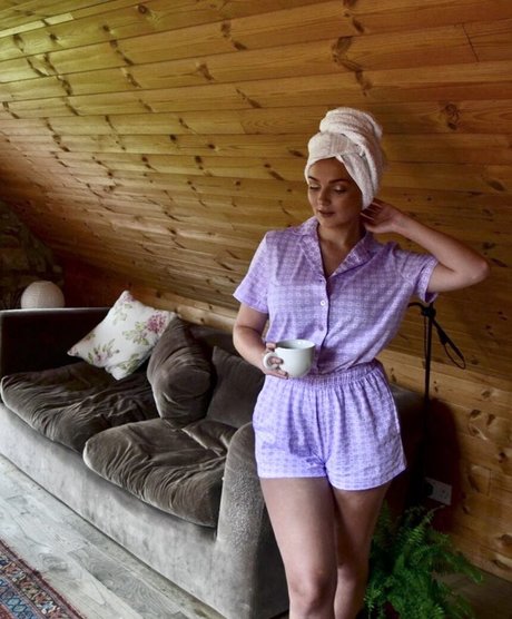 Sophie Wallace xxx pornstar img