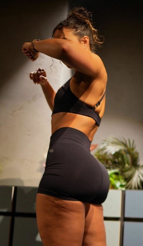 Alissa Oddo perfect star image