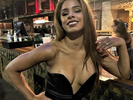 Renee Michelle thumbnail