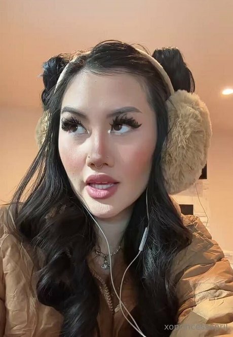 XOPrincessApril best pornstar img