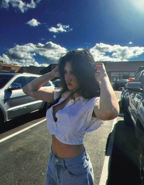 XOPrincessApril star xxx pic