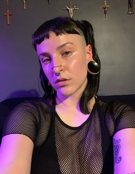 nyxxx at night model perfect pictures