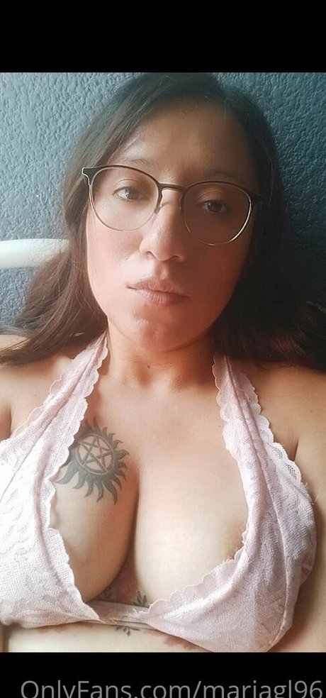 mariagl96 model high quality picture