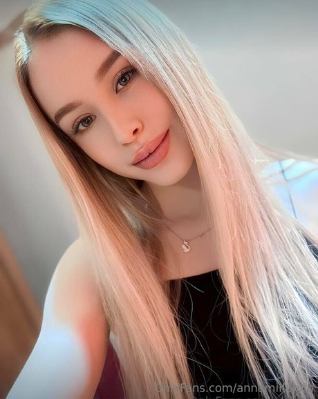 annamillervip beautiful model images