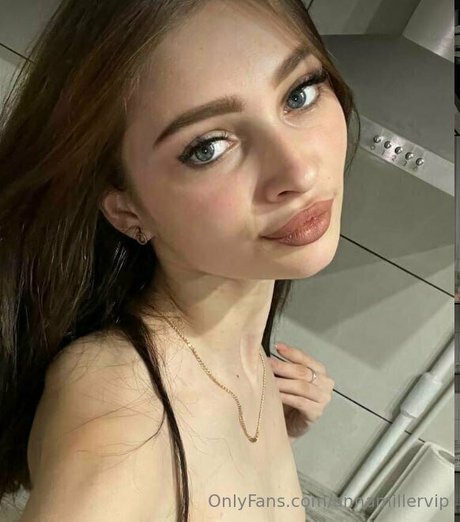 annamillervip exclusive star photo