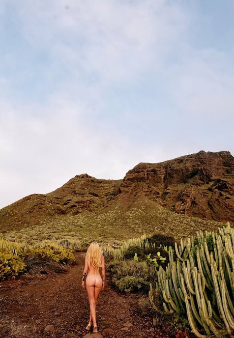 Sarah Kern pornstar sexy img