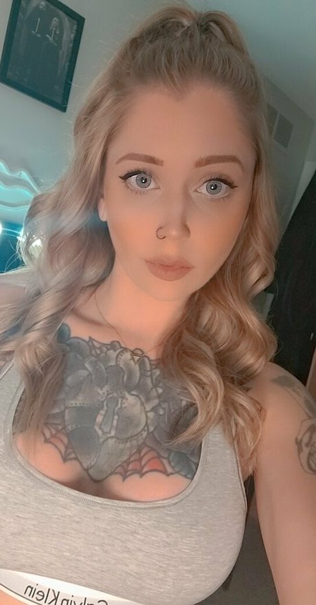 iamlydiafoxx pornstar art img