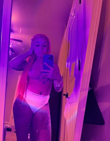 ashhdabrattt nice pornstar image