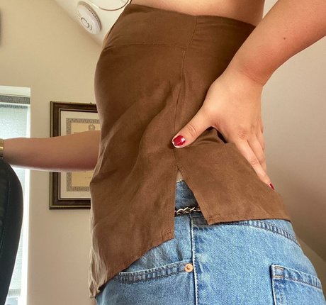 Elena Sophia Nicolosi model nudes pictures