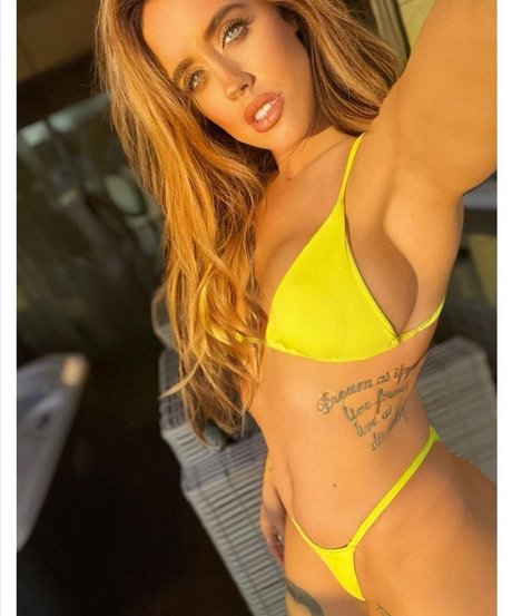 Jessica Carter nude pornstar photo