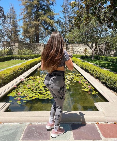 Teddybearosito sexy star photos