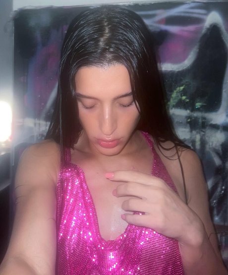 arca1000000 pornographic actress img