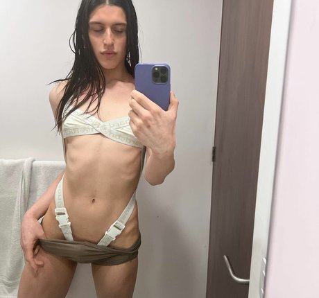 arca1000000 high quality actress pics