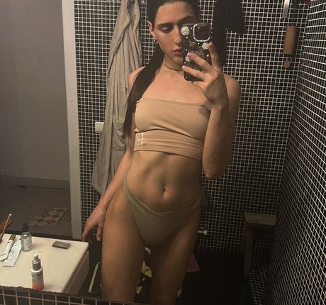 arca1000000 naked pornstar images
