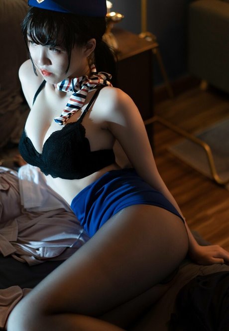 AxunkaOri model top photo