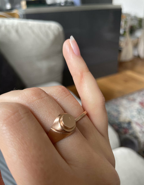 come lay with adile pornstar sexy galleries