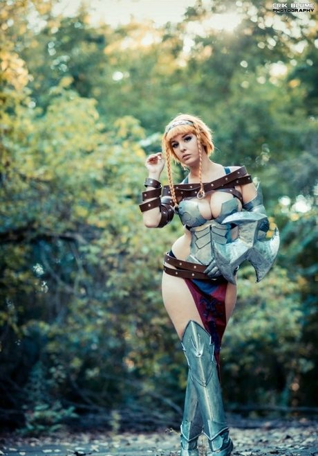 LisaLouWho model perfect picture