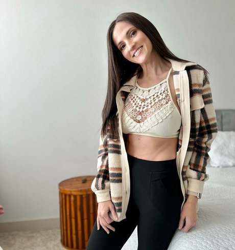 Aunna Harris nude star galleries