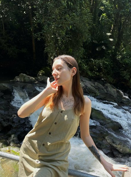 pppoisonnn ivy pornstar pretty images