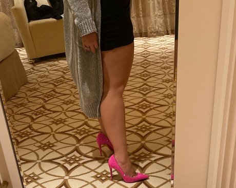 ashalexiss model erotic images