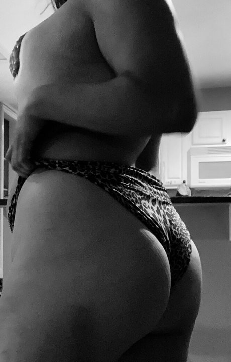 mirari mata beautiful actress pic