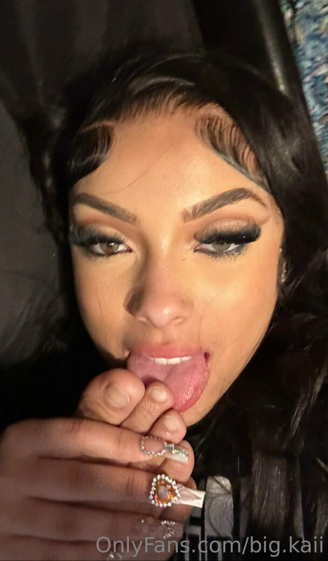 big kaii xxx model image