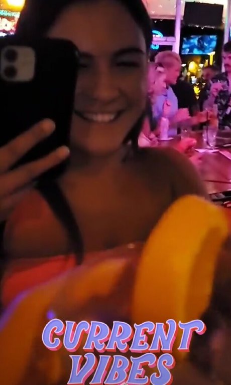 women onlyfans adult image