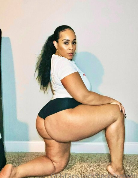 Beckkywylin pornstar erotic img